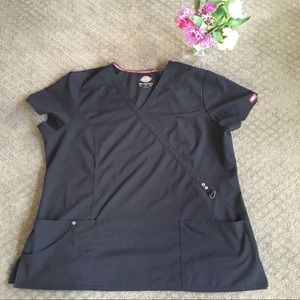 Scrubs Women’s Dickies Extreme Stretch Top 3XL